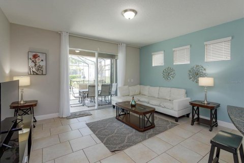 House in Davenport, Florida 5 bedrooms, 263.47 sq.m. № 1413144 - photo 25