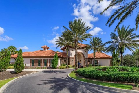 House in Davenport, Florida 5 bedrooms, 263.47 sq.m. № 1413144 - photo 2