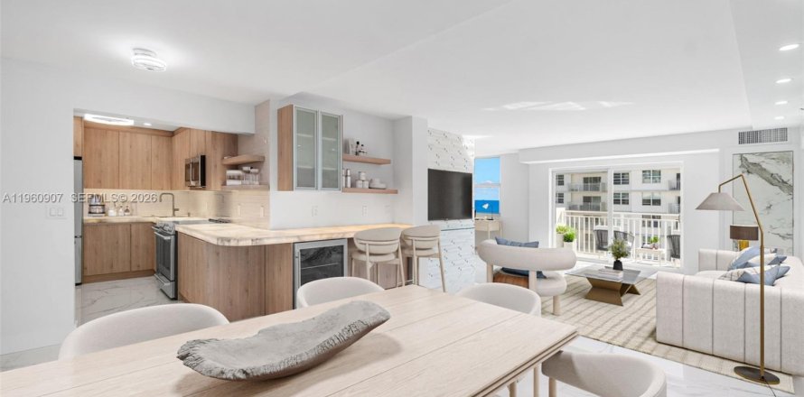 Condo in Highland Beach, Florida, 2 bedrooms  № 2053061