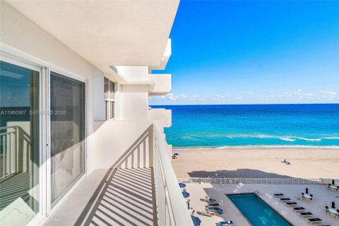 Condo in Highland Beach, Florida, 2 bedrooms  № 2053061 - photo 26