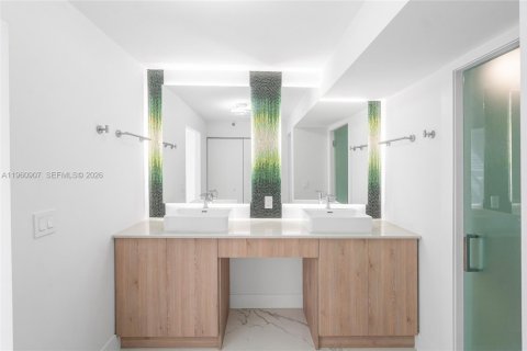 Condo in Highland Beach, Florida, 2 bedrooms  № 2053061 - photo 20