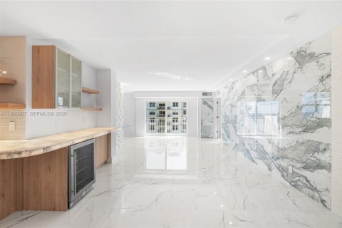 Condo in Highland Beach, Florida, 2 bedrooms  № 2053061 - photo 2