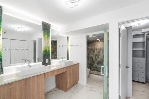 Condo in Highland Beach, Florida, 2 bedrooms  № 2053061 - photo 18