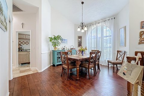House in Valrico, Florida 5 bedrooms, 274.99 sq.m. № 1876057 - photo 11