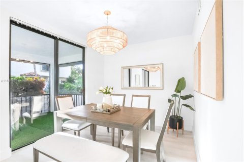 Townhouse in Boca Raton, Florida 3 bedrooms, 169.36 sq.m. № 1809119 - photo 3