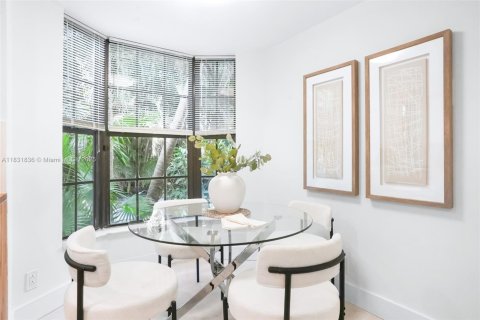 Townhouse in Boca Raton, Florida 3 bedrooms, 169.36 sq.m. № 1809119 - photo 8
