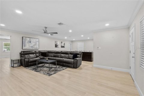 Купить виллу или дом в Гейнсвилл, Флорида 9 комнат, 182.09м2, № 2291104 - фото 7
