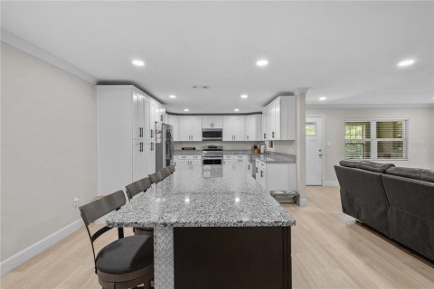 Купить виллу или дом в Гейнсвилл, Флорида 9 комнат, 182.09м2, № 2291104 - фото 11