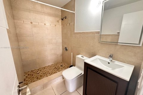 Copropriété à louer à Hialeah, Floride: 2 chambres, 82.5 m2 № 1932349 - photo 13
