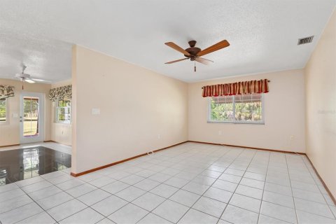Casa en venta en Port Charlotte, Florida, 3 dormitorios, 148.18 m2 № 1685165 - foto 22