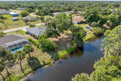 Casa en venta en Port Charlotte, Florida, 3 dormitorios, 148.18 m2 № 1685165 - foto 3