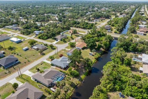 Casa en venta en Port Charlotte, Florida, 3 dormitorios, 148.18 m2 № 1685165 - foto 7