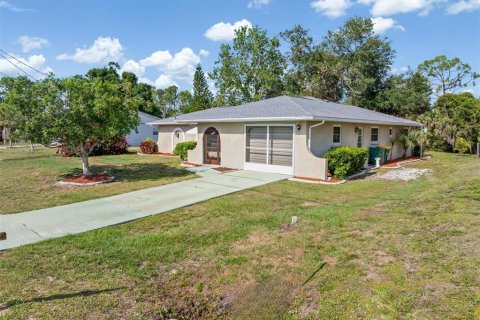 Casa en venta en Port Charlotte, Florida, 3 dormitorios, 148.18 m2 № 1685165 - foto 5