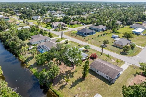 Casa en venta en Port Charlotte, Florida, 3 dormitorios, 148.18 m2 № 1685165 - foto 8