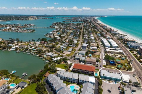 Condominio en venta en Redington Beach, Florida, 1 dormitorio, 52.49 m2 № 2118892 - foto 21