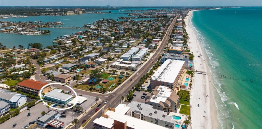 Condominio en Redington Beach, Florida, 1 dormitorio  № 2118892