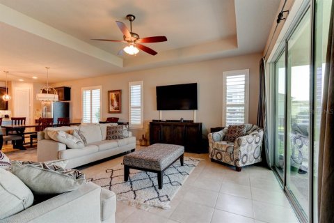 House in Daytona Beach, Florida 4 bedrooms, 196.4 sq.m. № 1680468 - photo 3