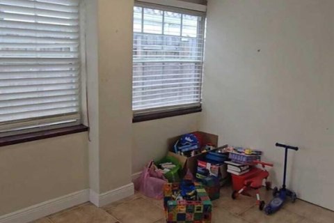 Villa ou maison à vendre à North Miami Beach, Floride: 3 chambres, 127 m2 № 2190659 - photo 7
