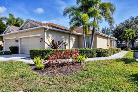 House in Venice, Florida 2 bedrooms, 144.74 sq.m. № 2091917 - photo 2