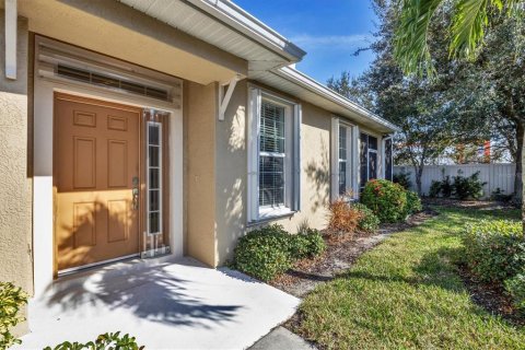 House in Venice, Florida 2 bedrooms, 144.74 sq.m. № 2091917 - photo 3