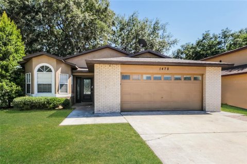 Casa en alquiler en Kissimmee, Florida, 2 dormitorios, 128.3 m2 № 1918297 - foto 1