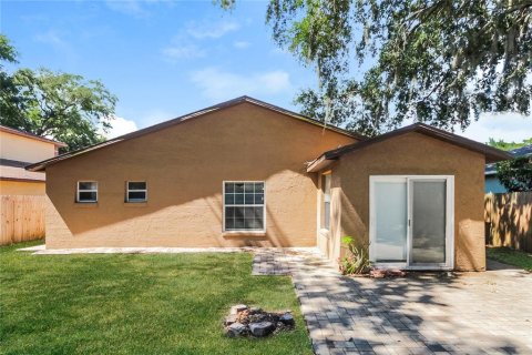 Casa en alquiler en Kissimmee, Florida, 2 dormitorios, 128.3 m2 № 1918297 - foto 15