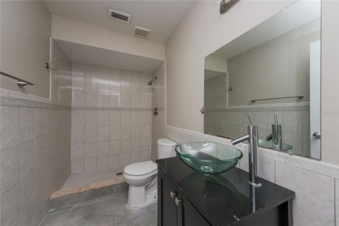 Casa en alquiler en Kissimmee, Florida, 2 dormitorios, 128.3 m2 № 1918297 - foto 14