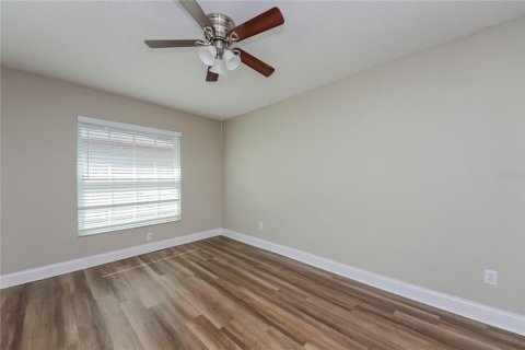 Casa en alquiler en Kissimmee, Florida, 2 dormitorios, 128.3 m2 № 1918297 - foto 12