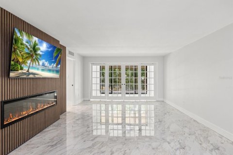 Condo in Clearwater, Florida, 2 bedrooms  № 2377438 - photo 6
