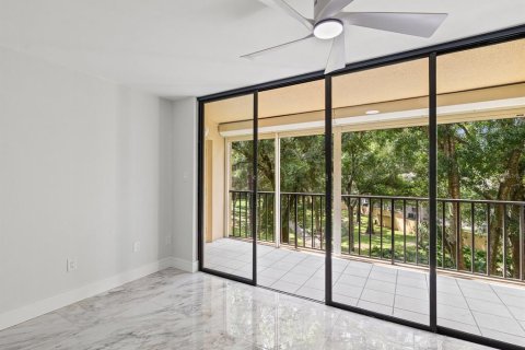 Condo in Clearwater, Florida, 2 bedrooms  № 2377438 - photo 23