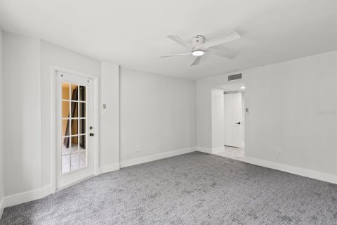 Condo in Clearwater, Florida, 2 bedrooms  № 2377438 - photo 29