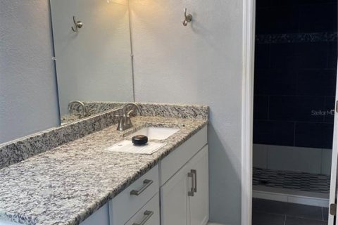 Townhouse in Sarasota, Florida 3 bedrooms, 139.35 sq.m. № 2204432 - photo 24