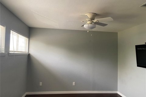 Townhouse in Sarasota, Florida 3 bedrooms, 139.35 sq.m. № 2204432 - photo 16