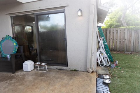 Adosado en alquiler en Plantation, Florida, 2 dormitorios, 111.2 m2 № 1188781 - foto 1