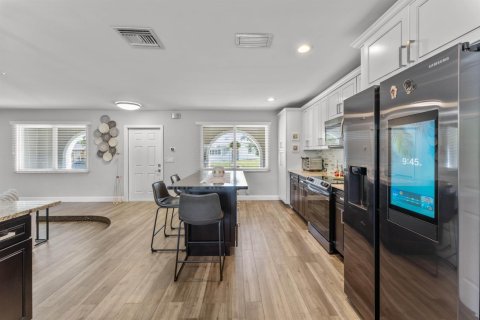 Casa en venta en Coconut Creek, Florida, 3 dormitorios, 164.99 m2 № 2083560 - foto 8