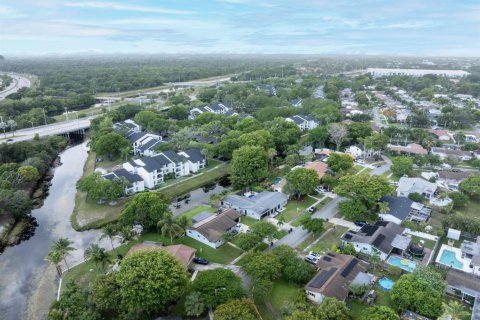 Casa en venta en Coconut Creek, Florida, 3 dormitorios, 164.99 m2 № 2083560 - foto 30