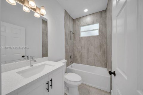 Villa ou maison à vendre à Lehigh Acres, Floride: 3 chambres № 2010937 - photo 16