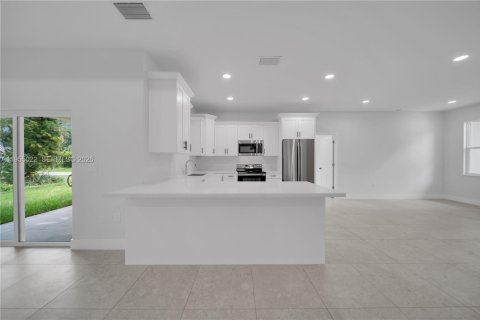 Villa ou maison à vendre à Lehigh Acres, Floride: 3 chambres № 2010937 - photo 29