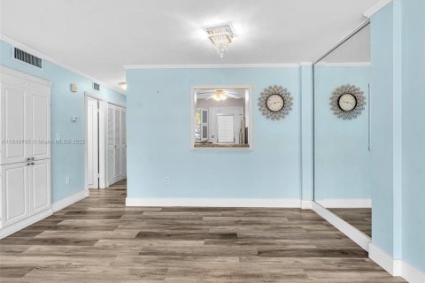 Снять в аренду кондоминиум в Норт-Майами-Бич, Флорида 1 спальня, 75.44м2, № 1857029 - фото 18