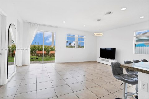 Villa ou maison à vendre à Homestead, Floride: 4 chambres, 167.13 m2 № 2004554 - photo 4