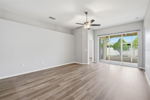 Casa en venta en Seffner, Florida, 4 dormitorios, 191.38 m2 № 2150151 - foto 8