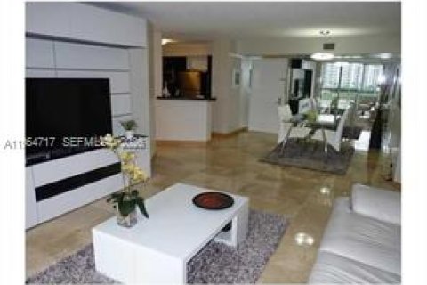 Купить кондоминиум в Авентура, Флорида 2 спальни, 109.72м2, № 2009254 - фото 3