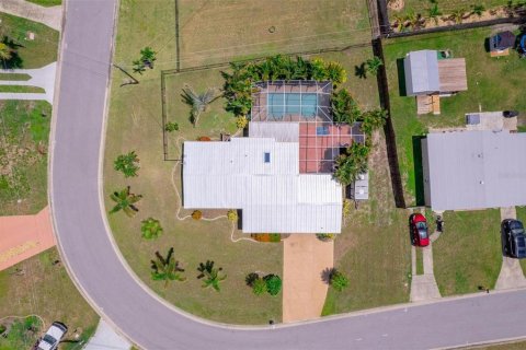 Villa ou maison à vendre à Port Charlotte, Floride: 2 chambres, 108.6 m2 № 1825106 - photo 2