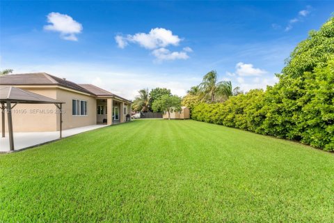 Casa en venta en Homestead, Florida, 4 dormitorios, 219.81 m2 № 2426278 - foto 25