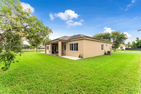 Casa en venta en Homestead, Florida, 4 dormitorios, 219.81 m2 № 2426278 - foto 28