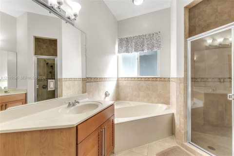 Casa en venta en Homestead, Florida, 4 dormitorios, 219.81 m2 № 2426278 - foto 13