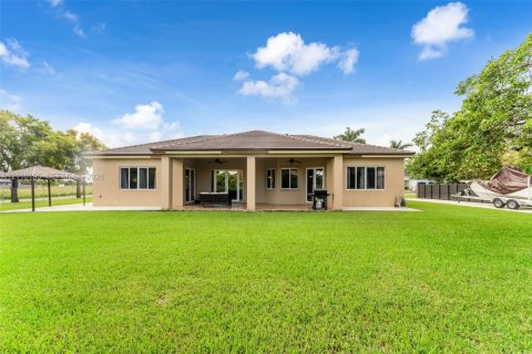 Casa en venta en Homestead, Florida, 4 dormitorios, 219.81 m2 № 2426278 - foto 29