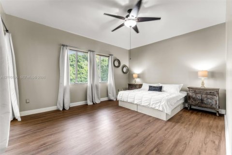 Casa en venta en Homestead, Florida, 4 dormitorios, 219.81 m2 № 2426278 - foto 10