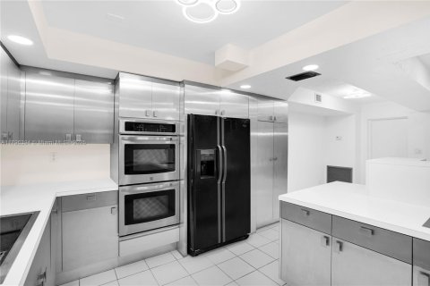 Townhouse in Hollywood, Florida 3 bedrooms, 283.35 sq.m. № 1861124 - photo 7
