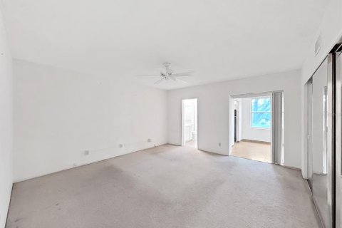 Купить кондоминиум в Клируотер, Флорида 5 комнат, 130.06м2, № 1679915 - фото 24